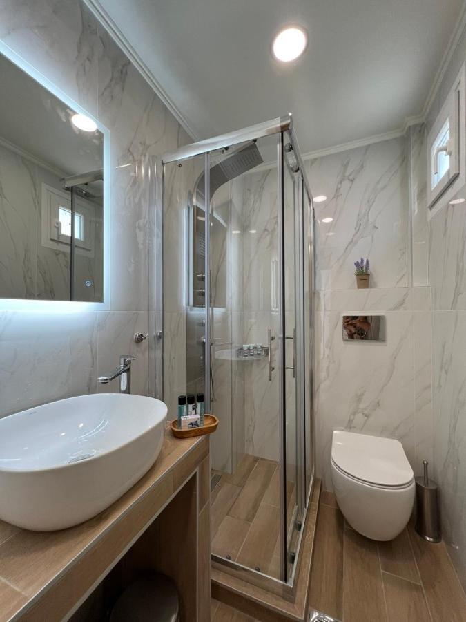Wide Blue Luxury Boutique Suites 네오스마르마라스 외부 사진